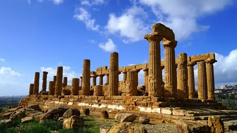 曼联或迎乔纳森-戴维？红魔锋线补强仍待定！